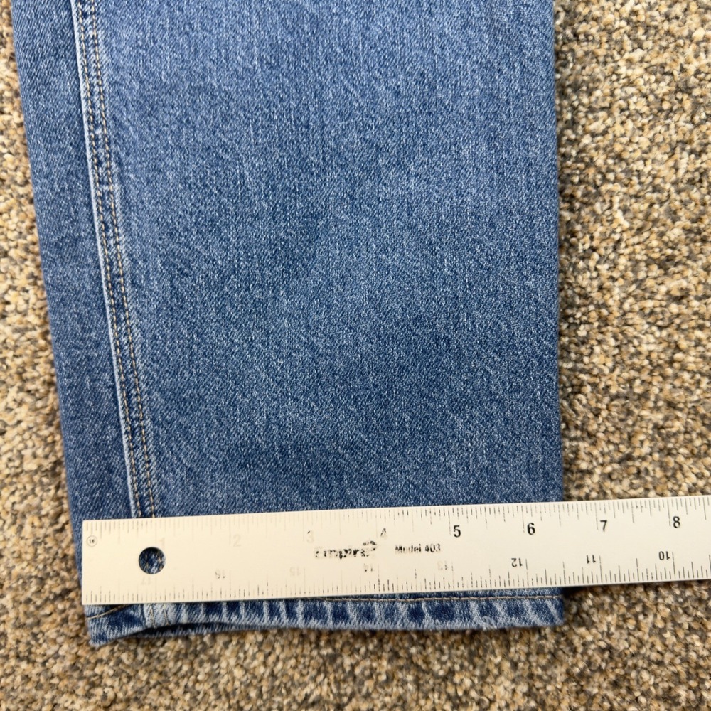 American Eagle Curvy Mom Jeans Size 8 Blue Distressed Strigid High Rise Tapered - Picture 8 of 12